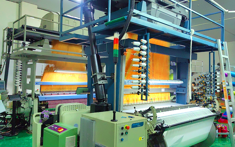 Fabbrica di etichette tessute con toppe ricamate personalizzate