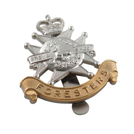 Insignia de gorra militar personalizada.