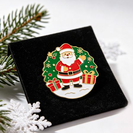 クリスマス用のオーダーメイドバッジ。