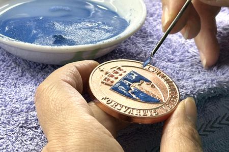 Custom Hard Enamel Pin Possesses The Highest Value