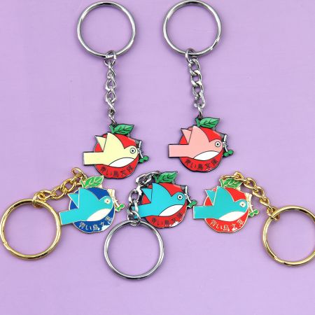 Porte-clés en émail personnalisé sans MOQ.
