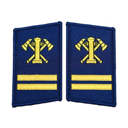 Distintivo per spalle dei vigili del fuoco.