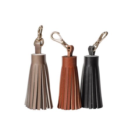 Fashion Multicolor Custom Letter Leather Tassel Keychain.