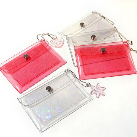 カラビナ付きポータブルPVCコインパース。