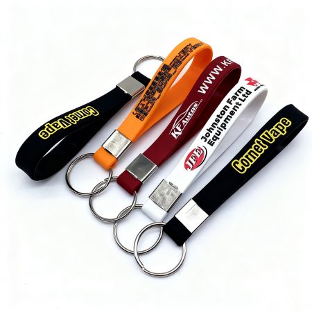 Chaveiros de pulso de borracha personalizados.