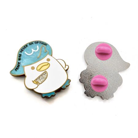 Emblema de pins perolados personalizados de alta qualidade.