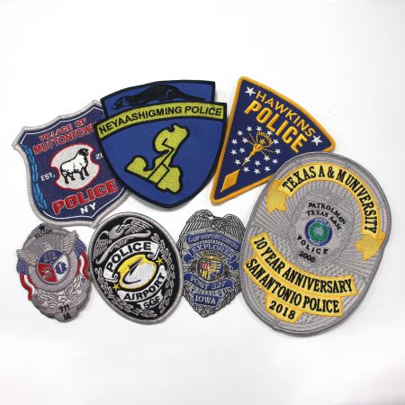 Parche de bordado de policía personalizado. - Insignia bordada de policía personalizada.