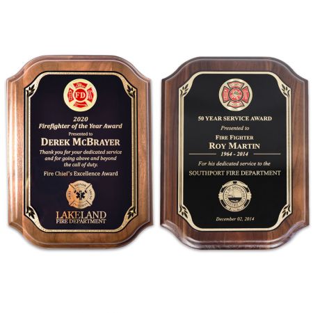 Récompenses en bois personnalisées.