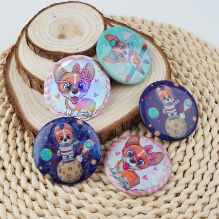 Low MOQ Shatter Iridescent Button Badges.