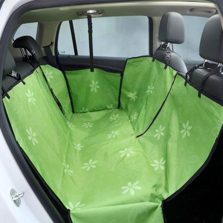 Assento de carro para pets grande e verde.