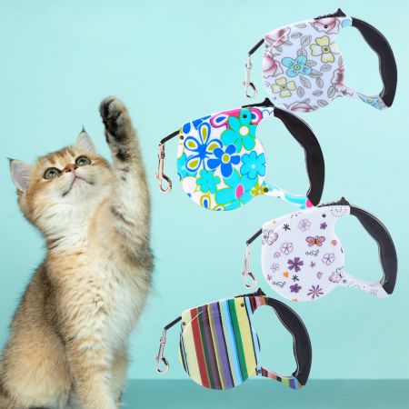 Blue Retractable Cat Leash.