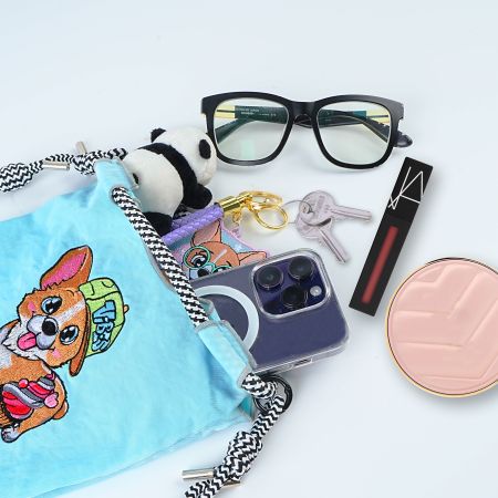 Wholesale Nylon Tote Handbags for Women.