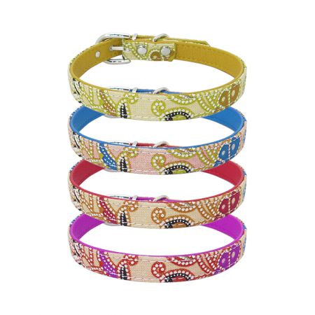 Collier pour chat en sangle sur commande.